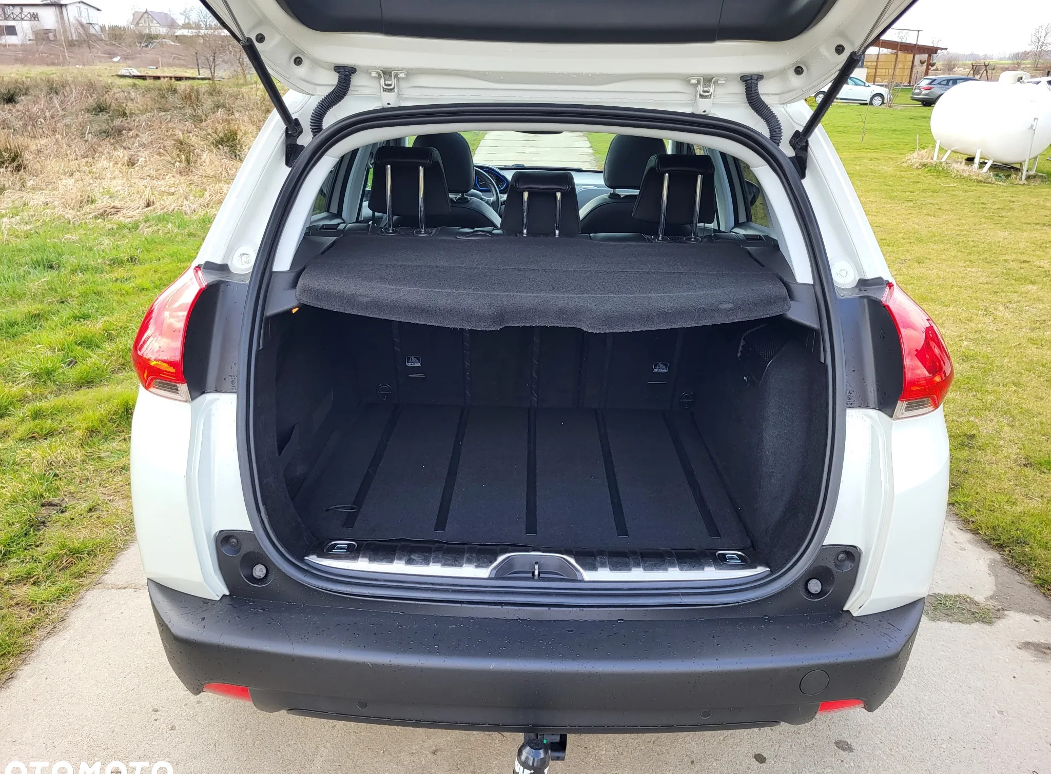 Peugeot 2008 cena 42700 przebieg: 113530, rok produkcji 2014 z Słupsk małe 172